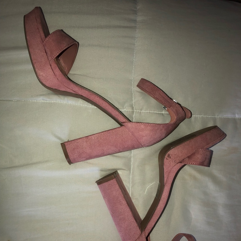 4 (ish) inch heels